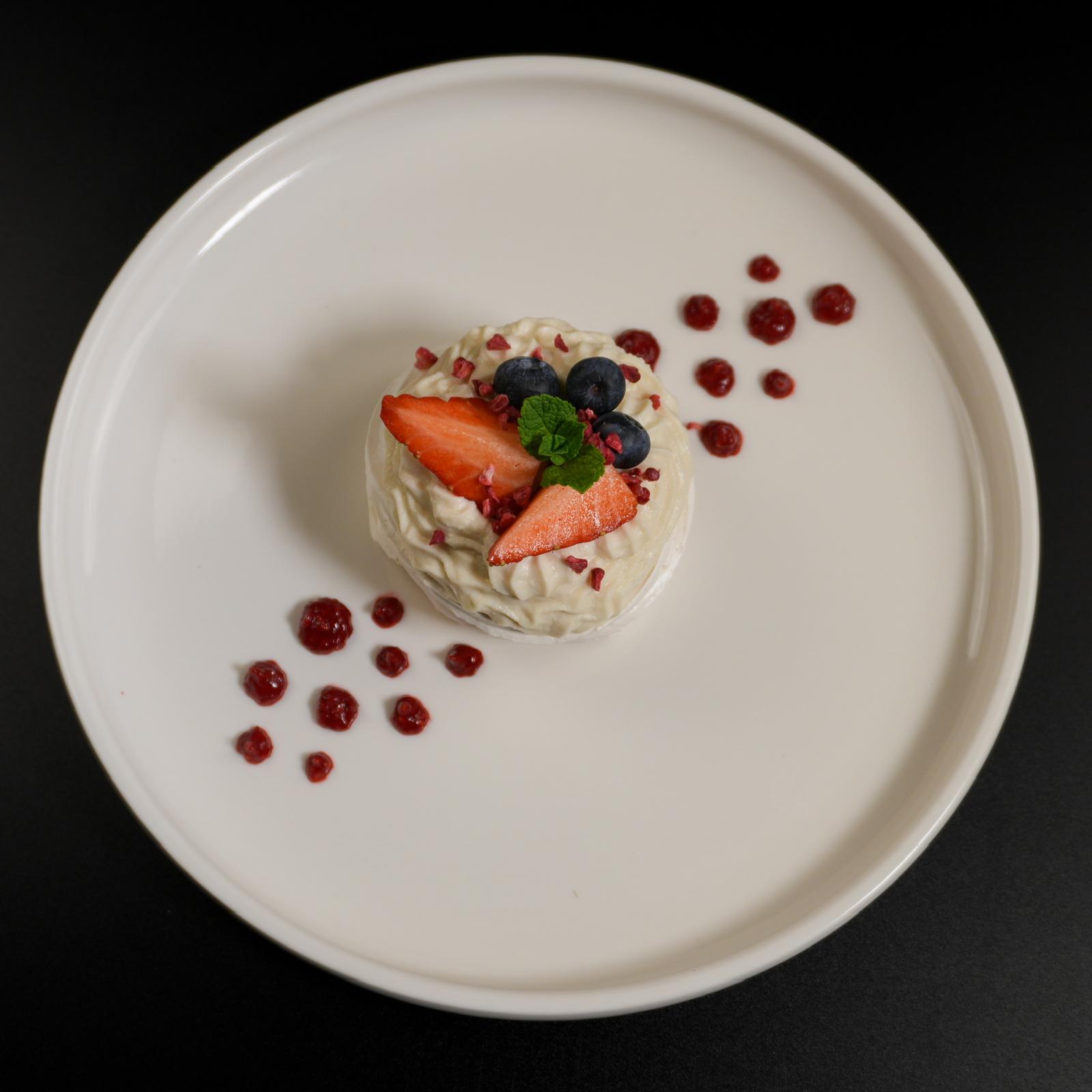 Pavlova Meringue